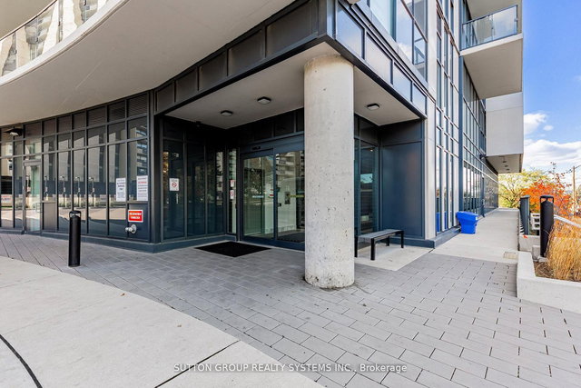 611 - 1461 Lawrence Avenue SW