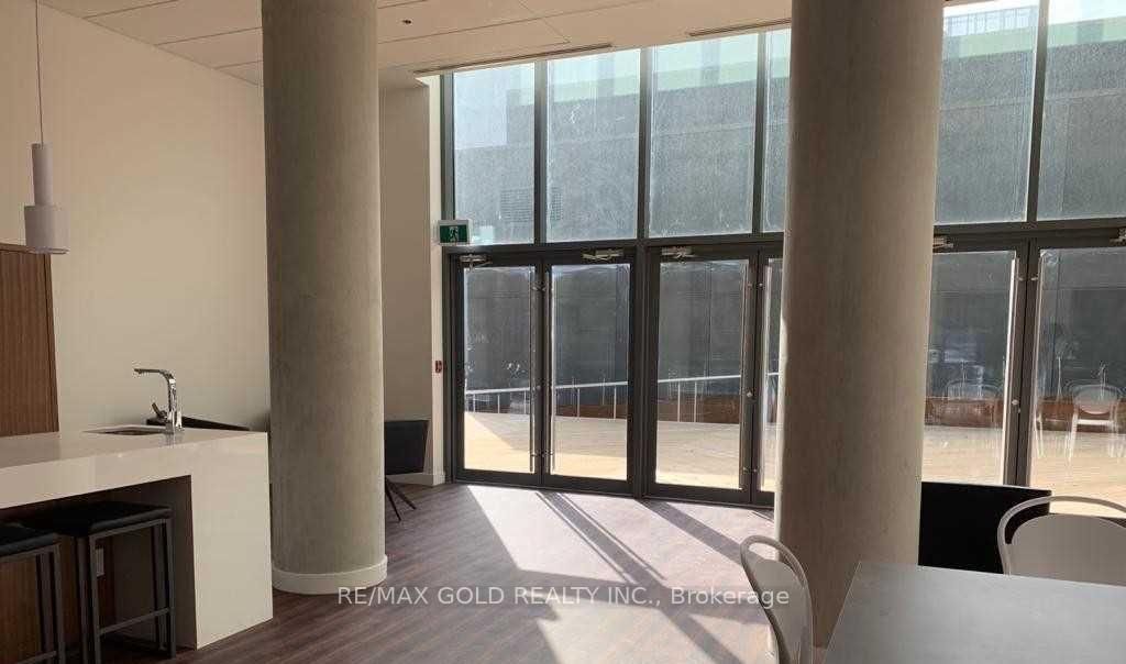 160 Flemington Road, Unit 1208 - Photo 15