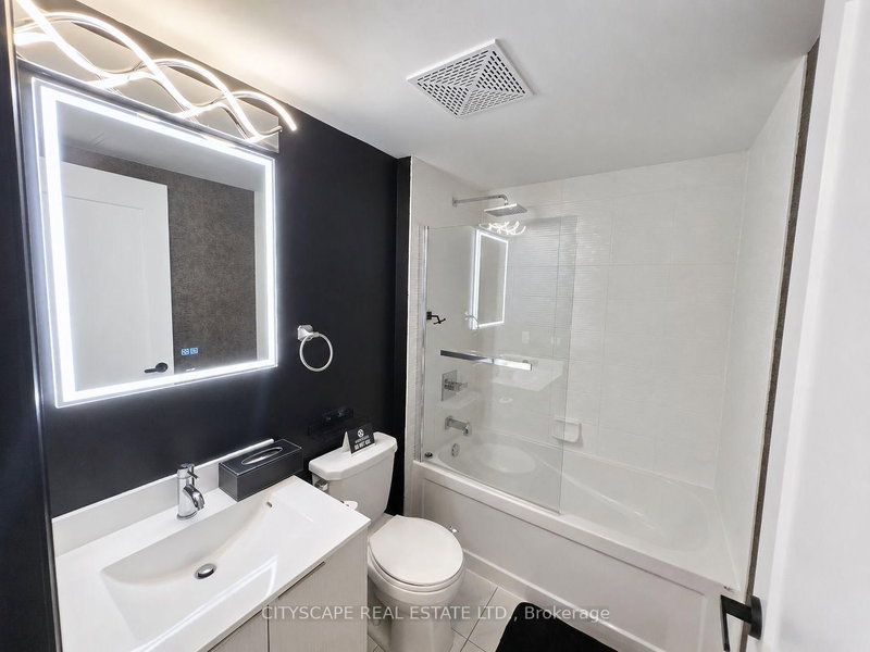 56 Annie Craig Toronto,ON M8V 0C8 — Photo 14