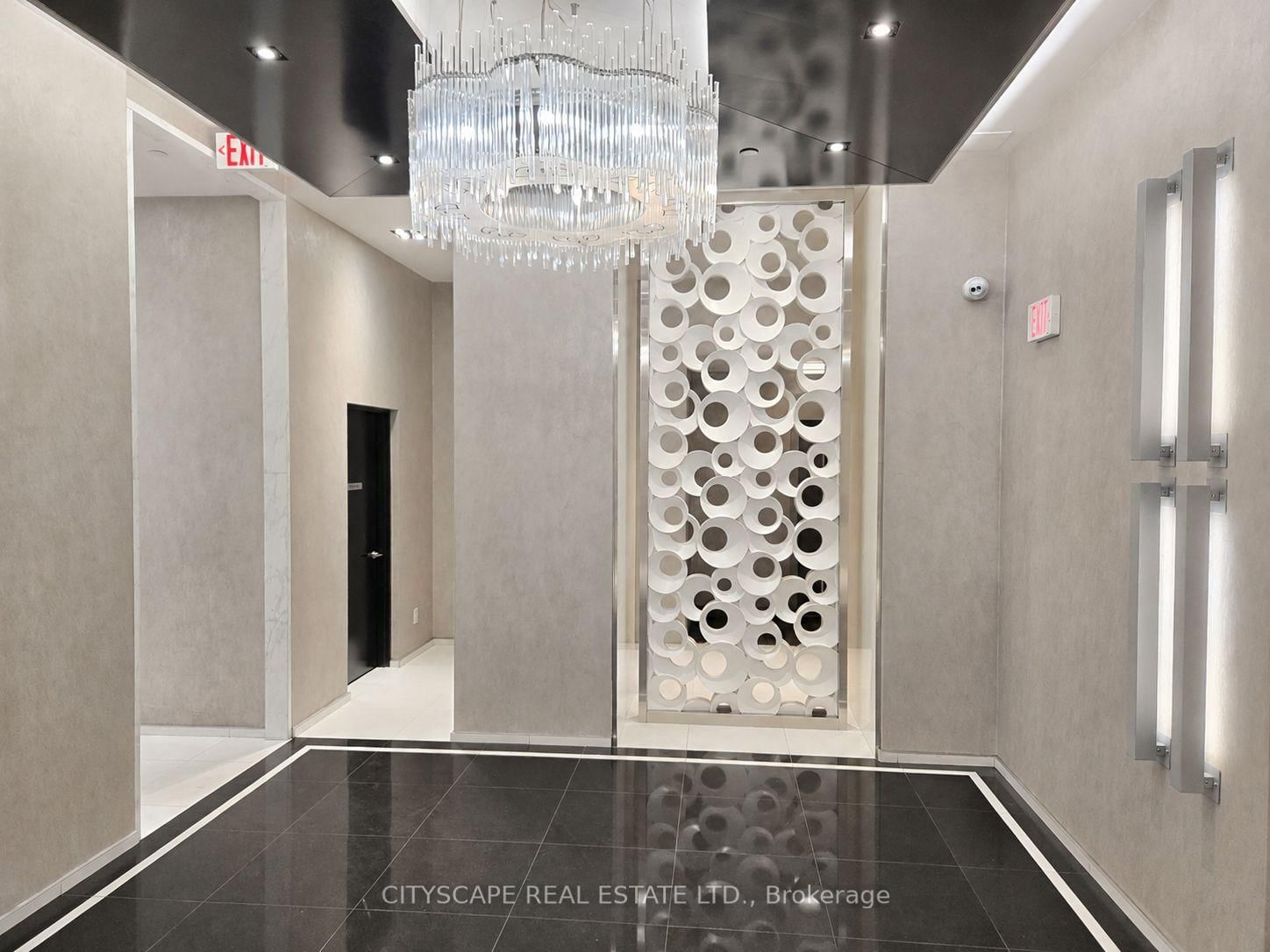 56 Annie Craig Toronto,ON M8V 0C8 — Photo 6