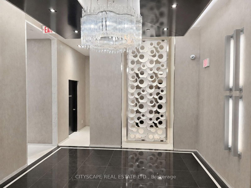 56 Annie Craig Toronto,ON M8V 0C8 — Photo 6