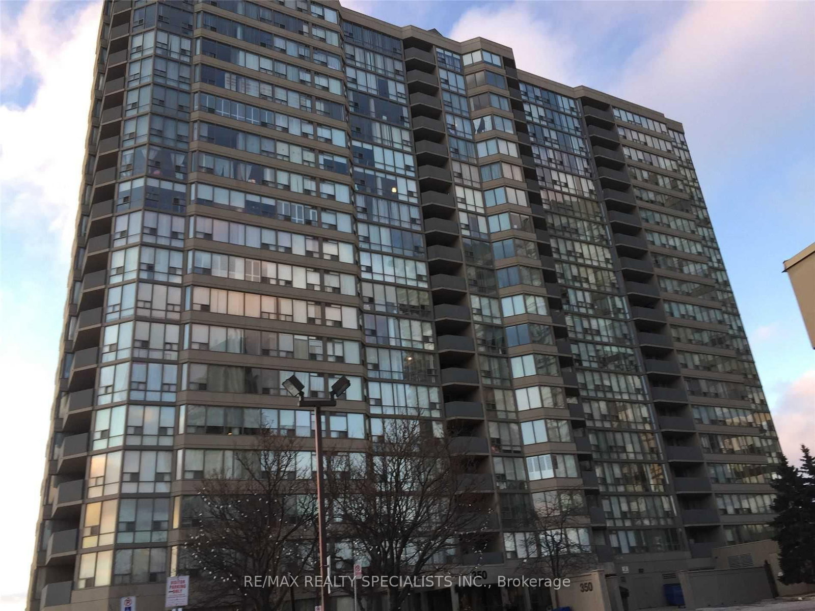 350 Rathburn Road W, Unit 906