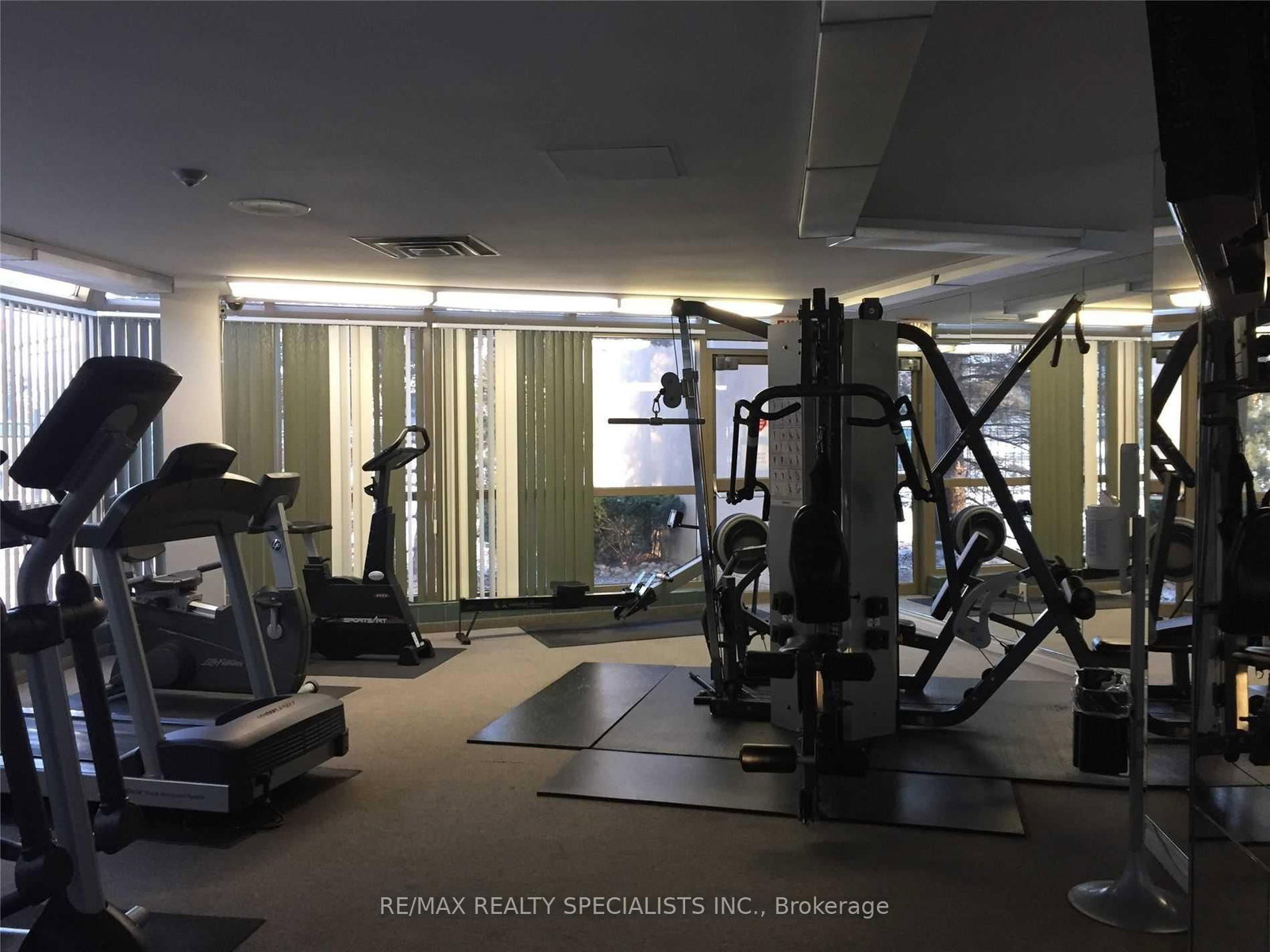 350 Rathburn Road W, Unit 906 - Photo 4