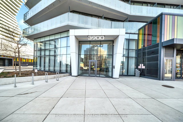 3908 - 3900 Confederation Parkway