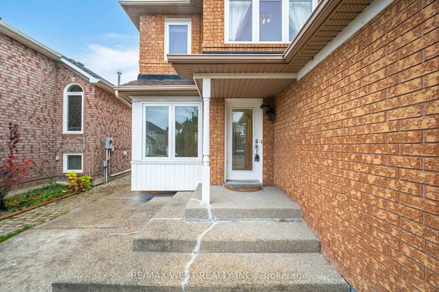 Main - 5456 Whitehorn Avenue