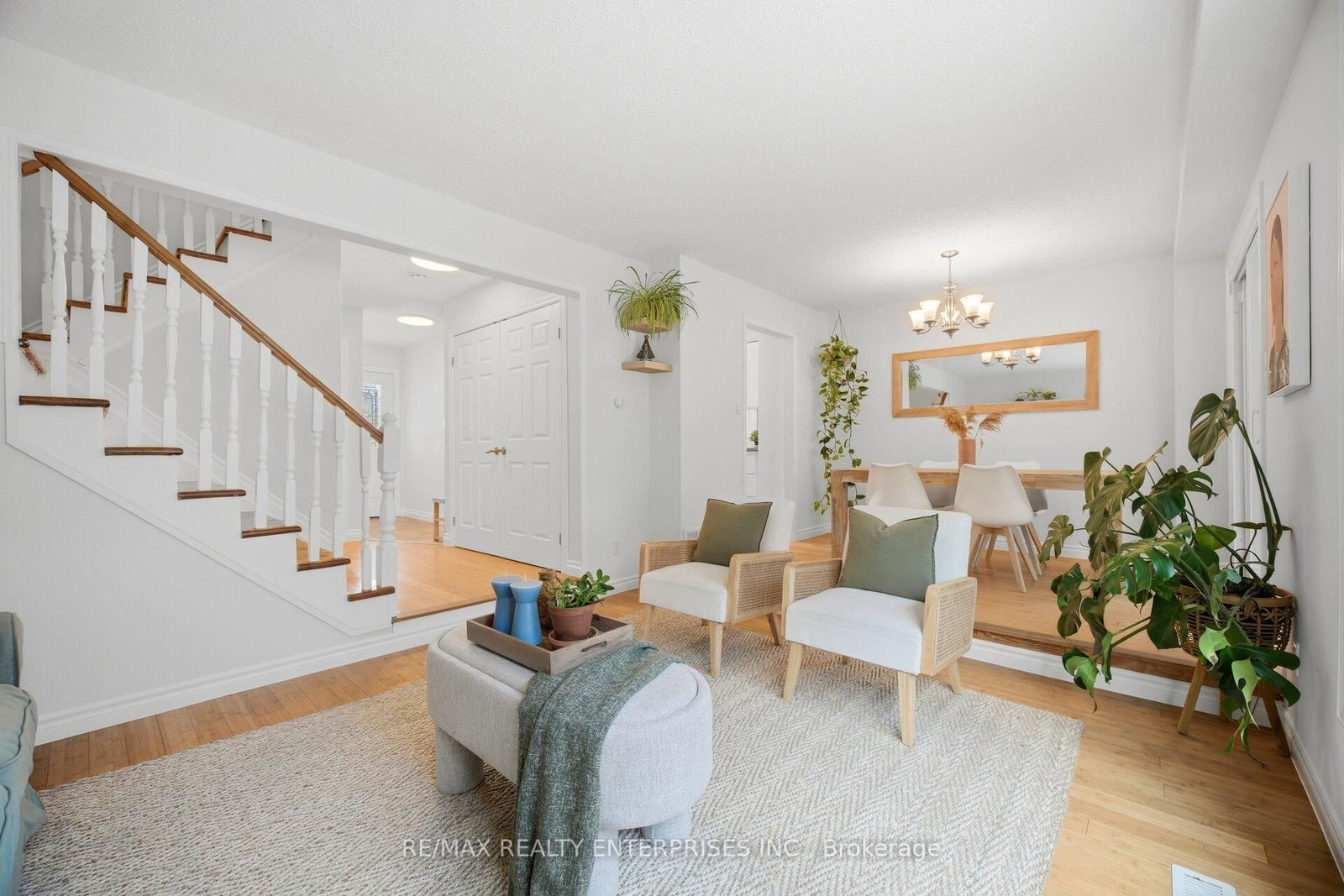 3019 Sandlewood Court - Photo 2