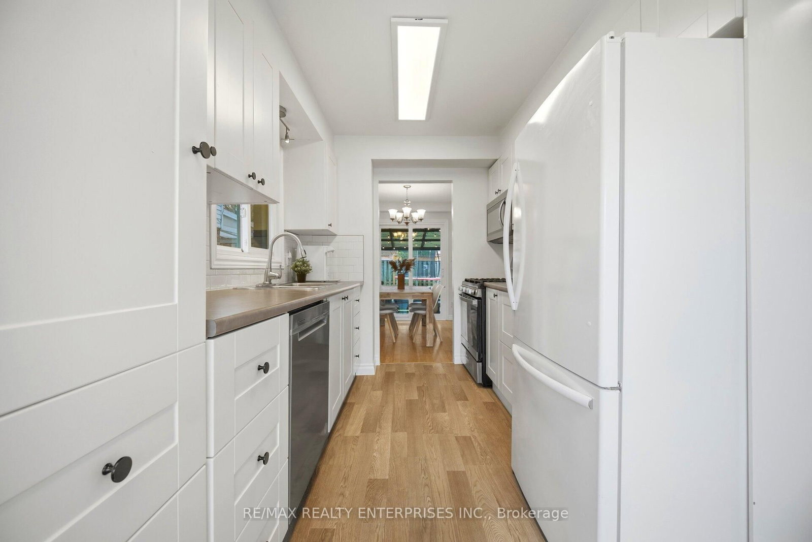 3019 Sandlewood Court - Photo 4