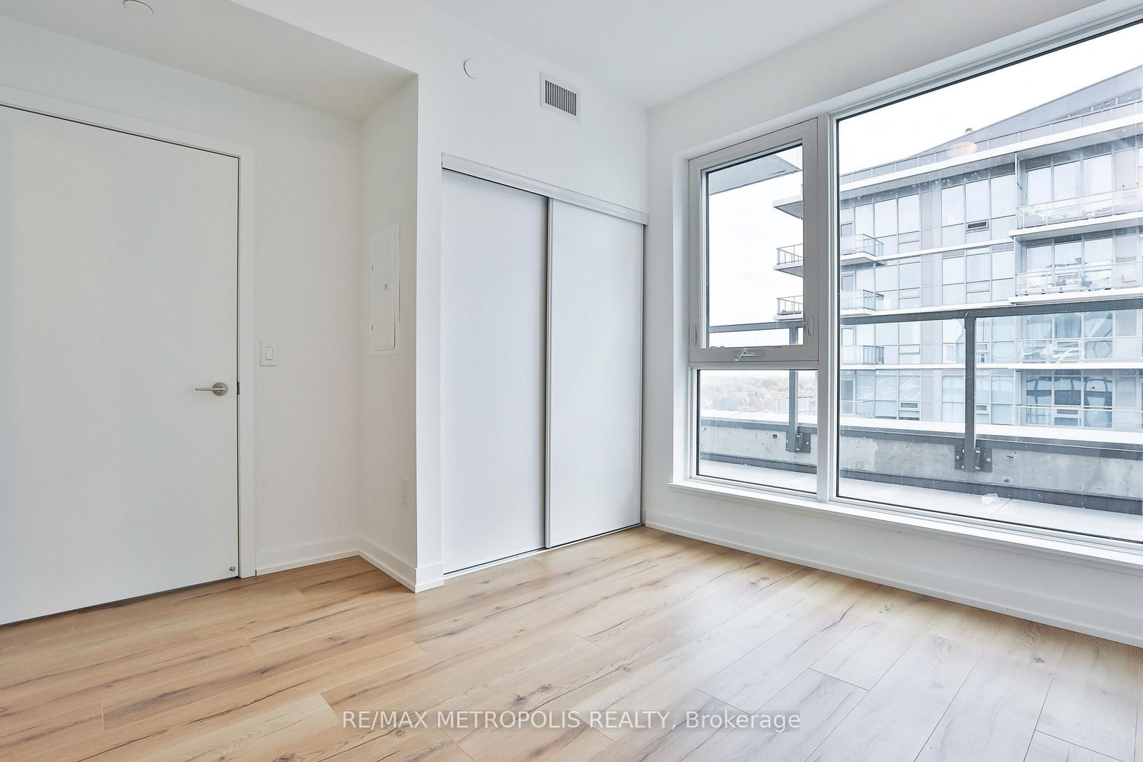 1195 The Queensway, Unit 905 - Photo 10
