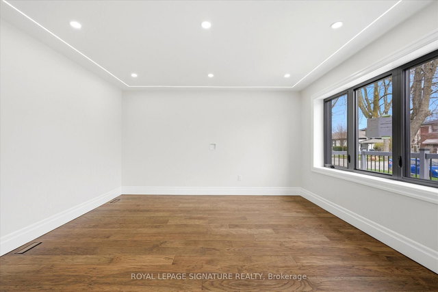 24 Treeview Drive