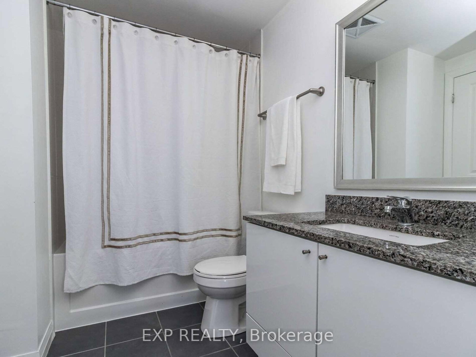 75 Eglinton Avenue W, Unit 2005 - Photo 10