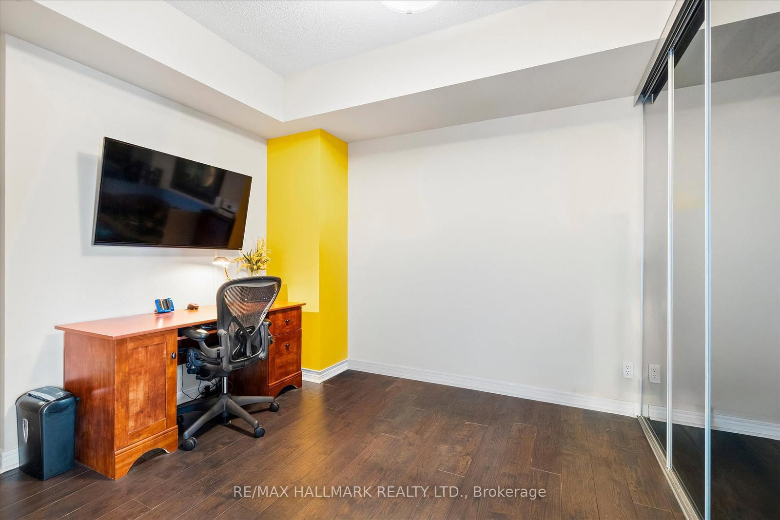350 Mill Road, Unit 611 - Photo 21