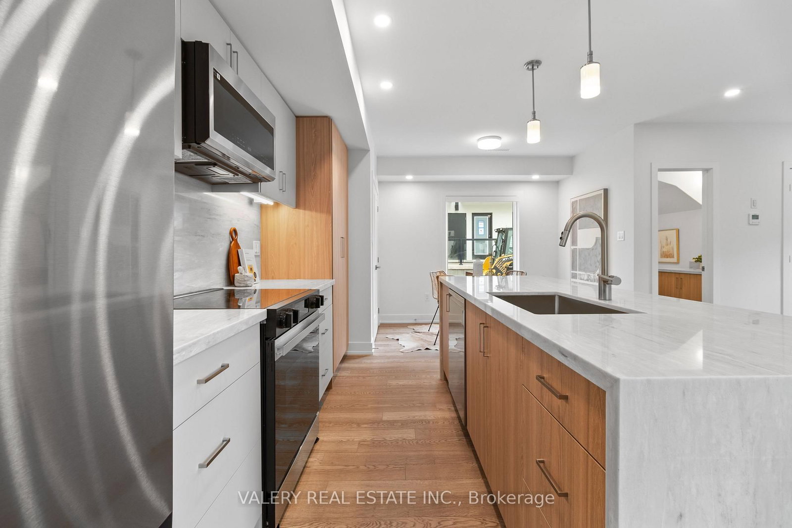 15 Acorn Avenue, Unit 5 - Photo 10