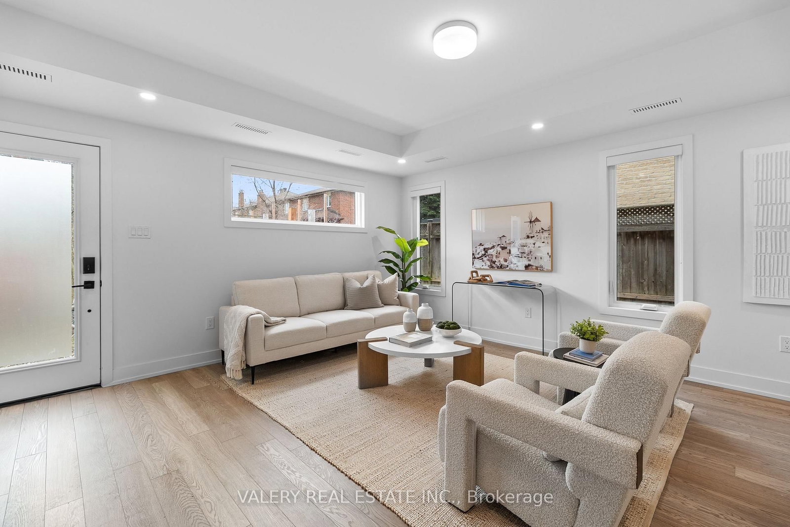 15 Acorn Avenue, Unit 5 - Photo 20