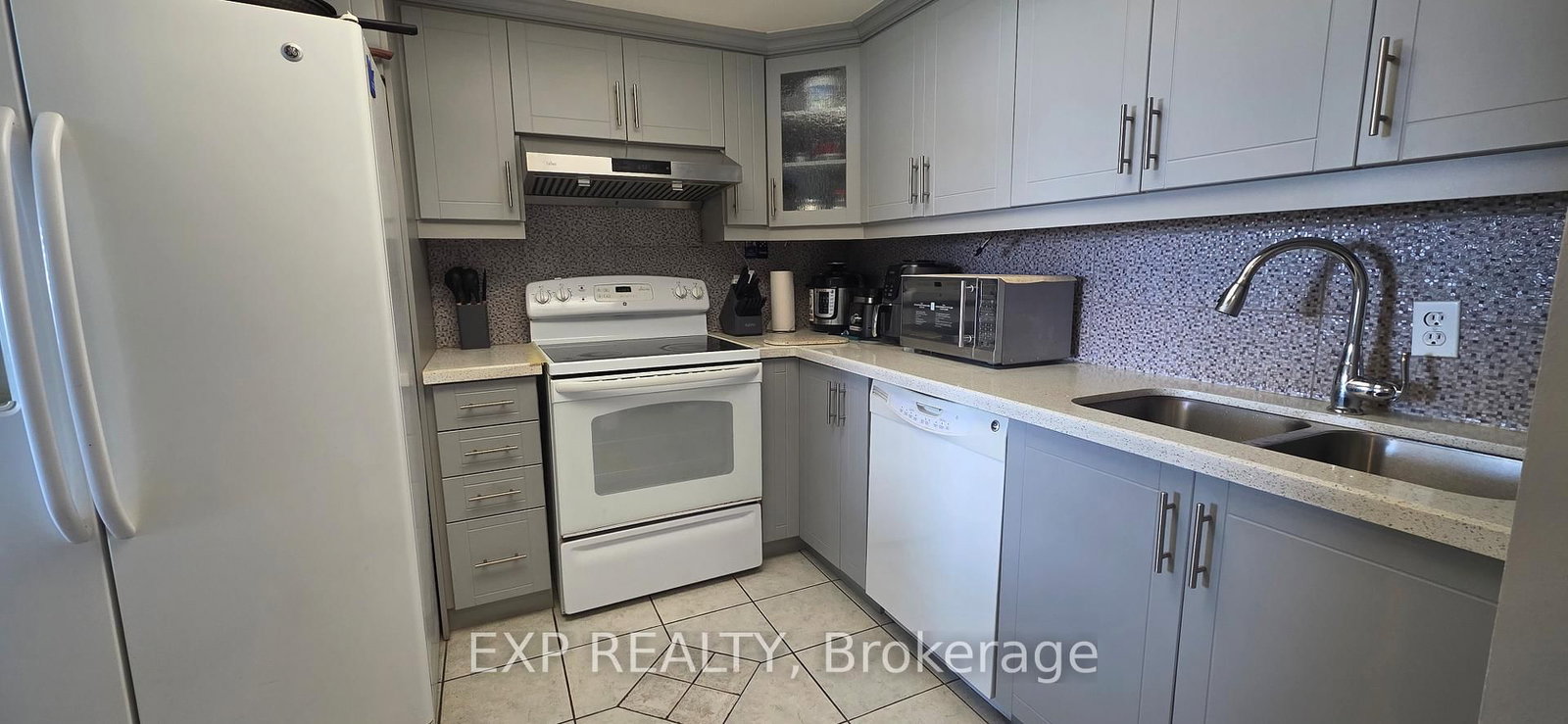 6 Humberline Drive, Unit 621 - Photo 18