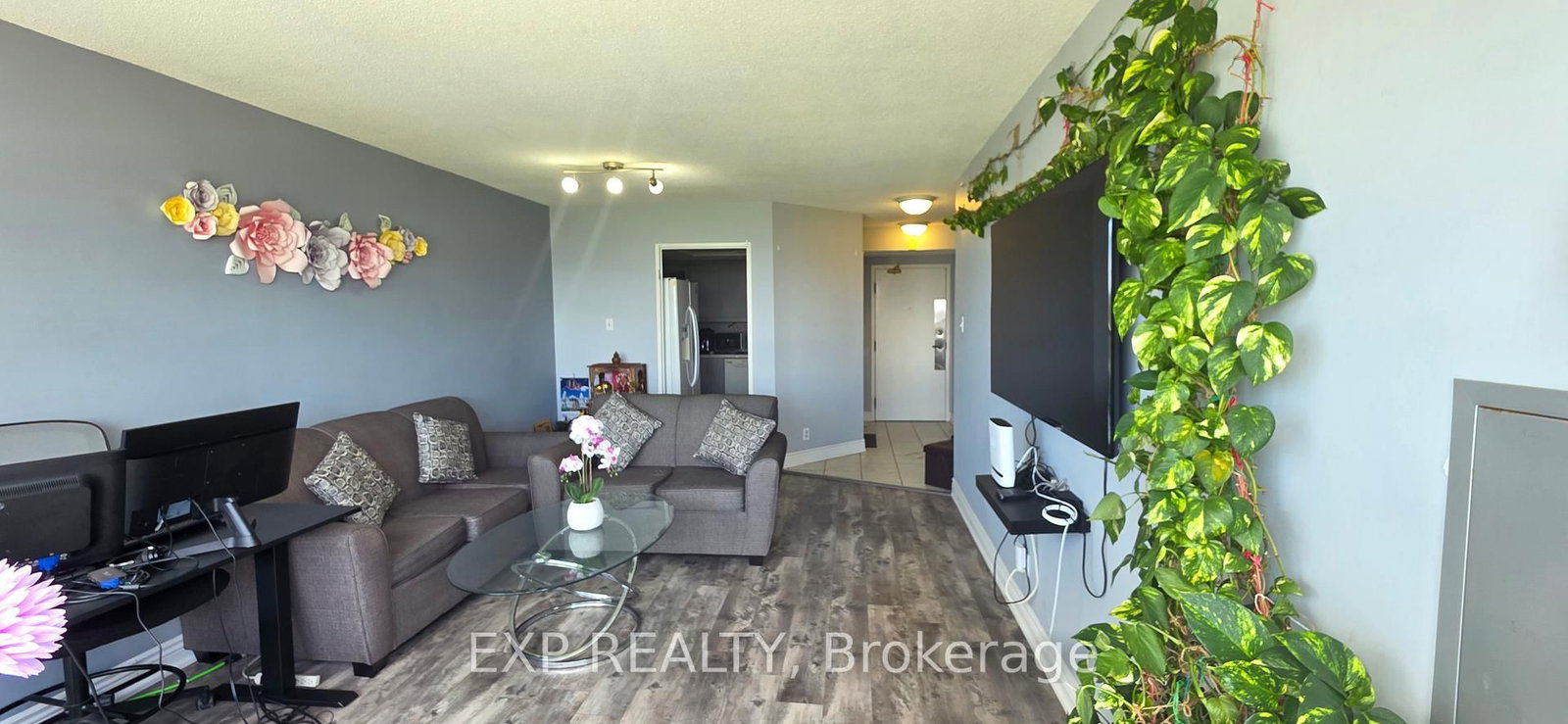 6 Humberline Drive, Unit 621 - Photo 6