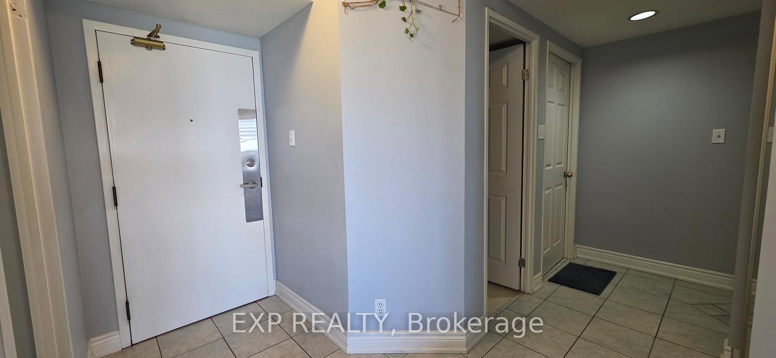 6 Humberline Drive, Unit 621 - Photo 7