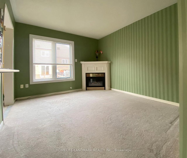 2 - 1575 South Parade Court