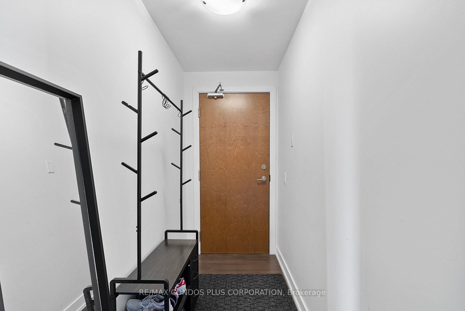 2212 Lakeshore Boulevard W, Unit 3206 - Photo 6