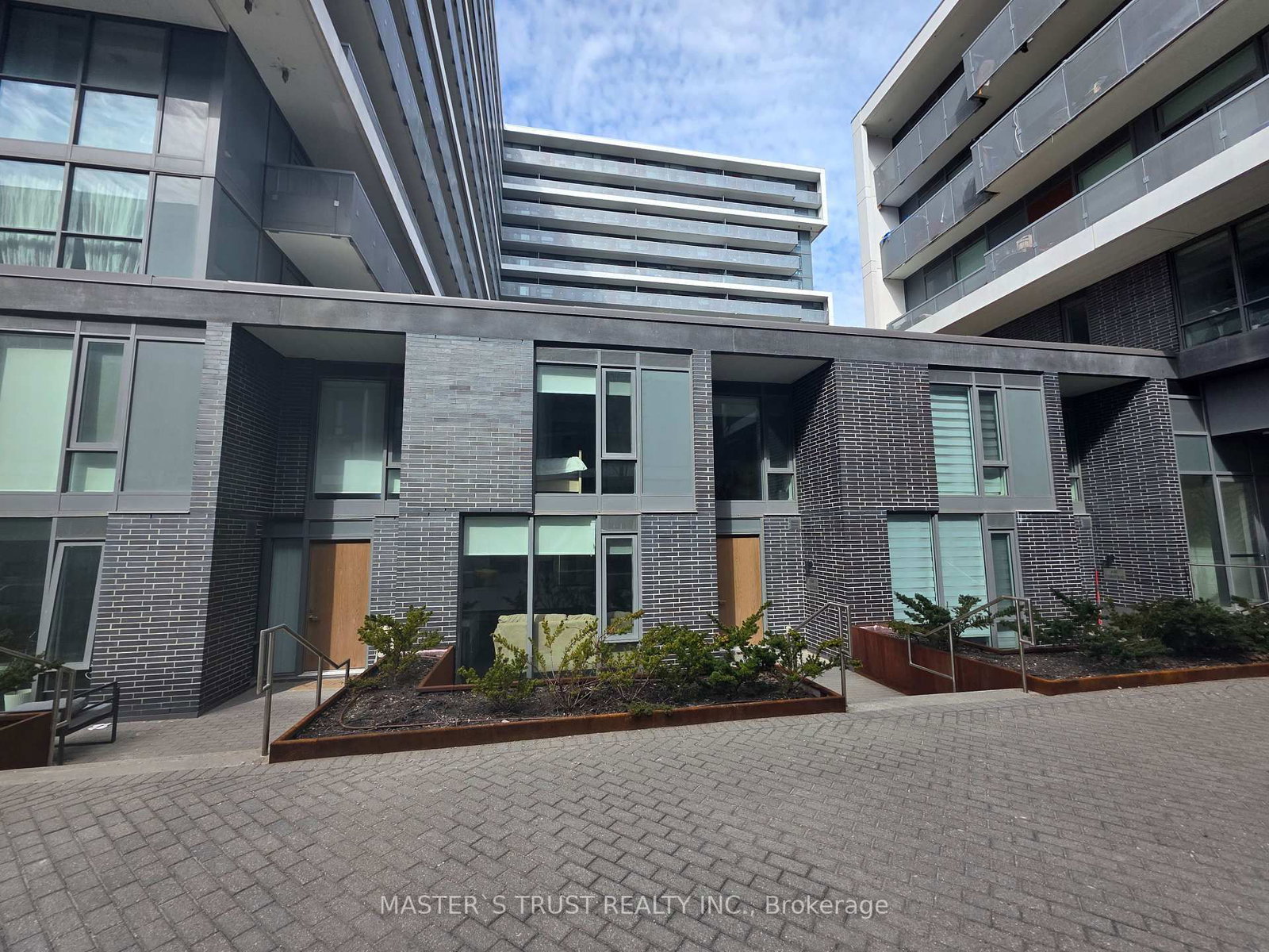 160 Flemington Road E, Unit TH109