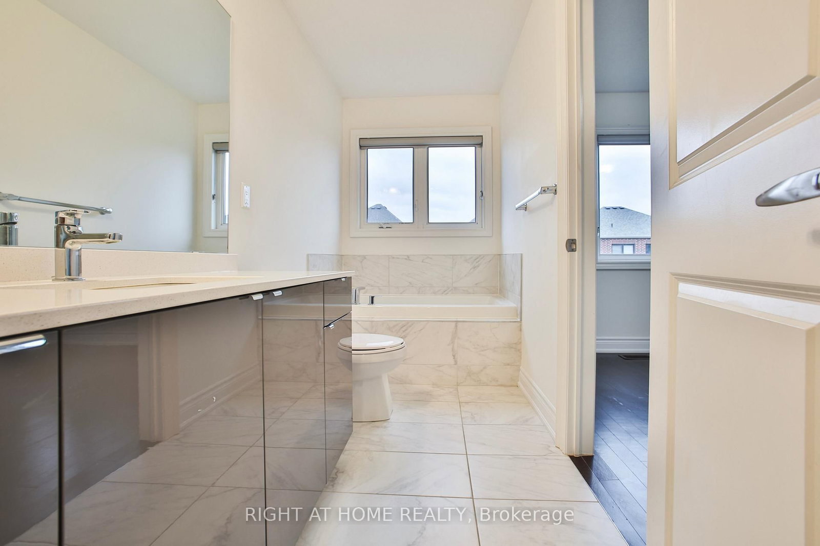 25 HUBBELL Road, Unit UPPER - Photo 35