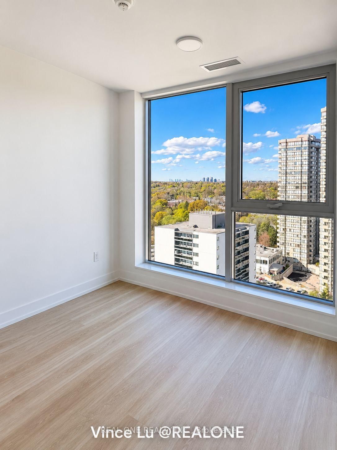 25 Cordova Avenue, Unit 1401 - Photo 7