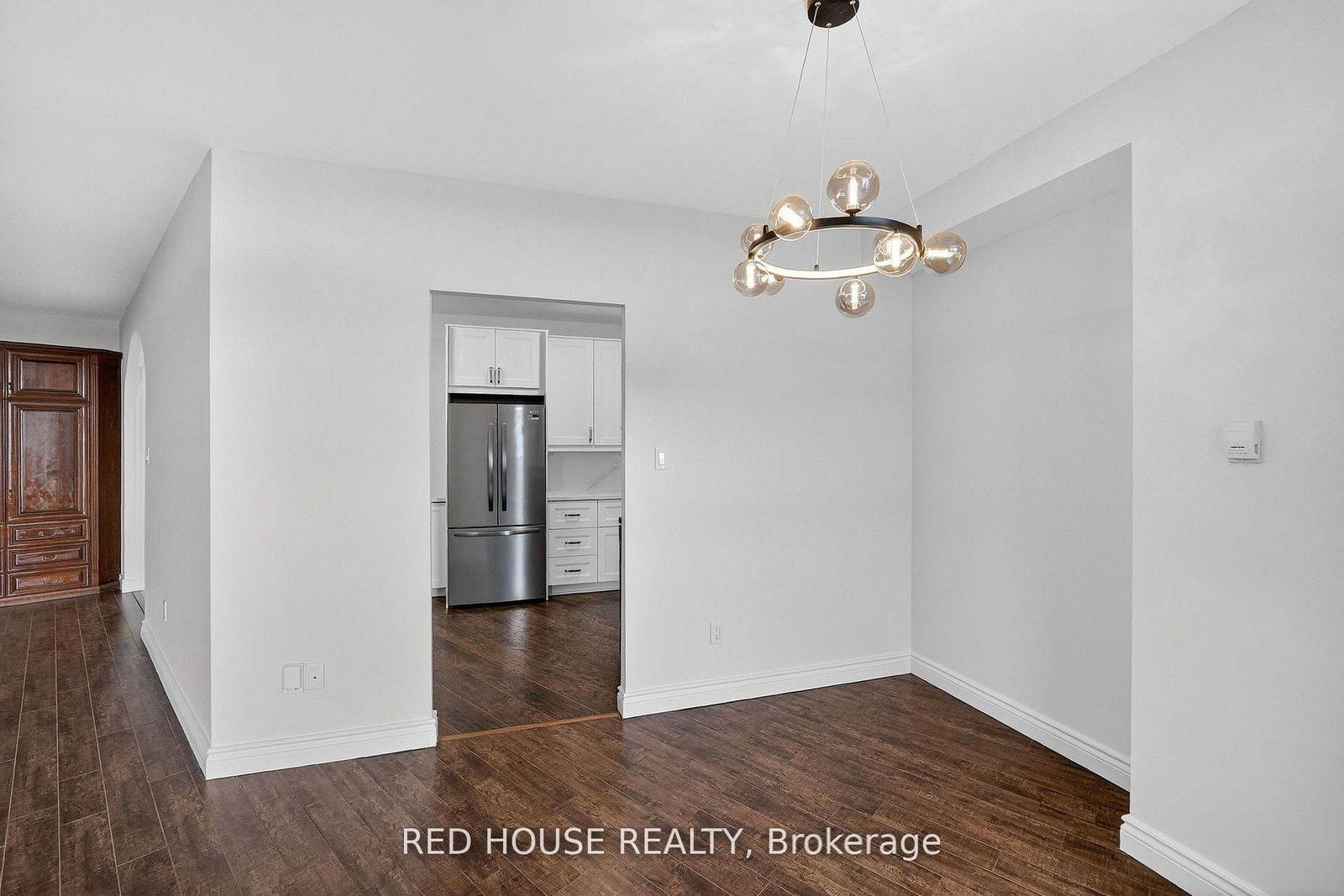 5250 Lakeshore Road, Unit 809 - Photo 13