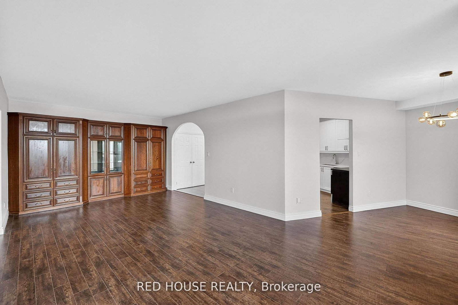 5250 Lakeshore Road, Unit 809 - Photo 9