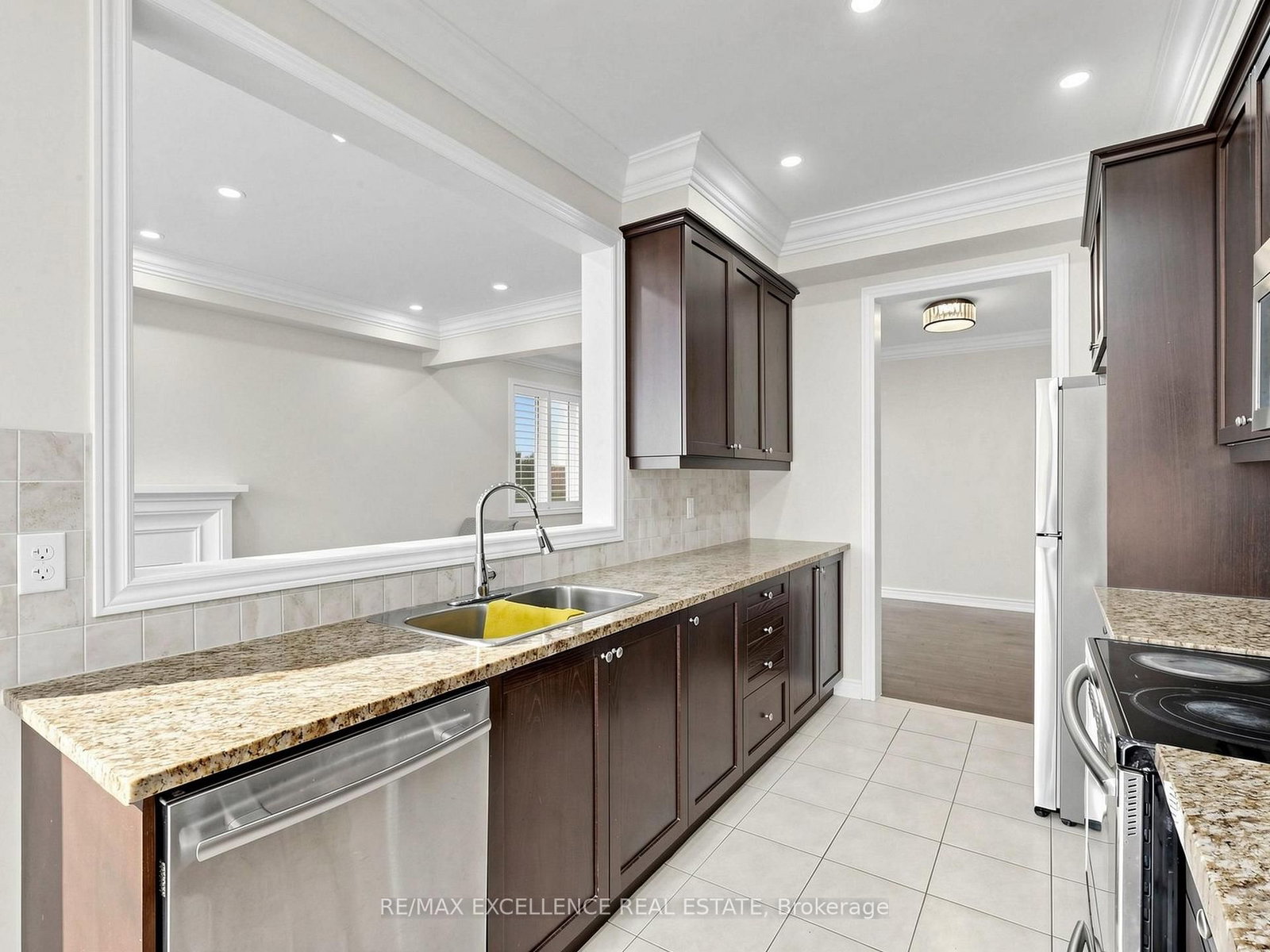 61 Campwood Crescent - Photo 14
