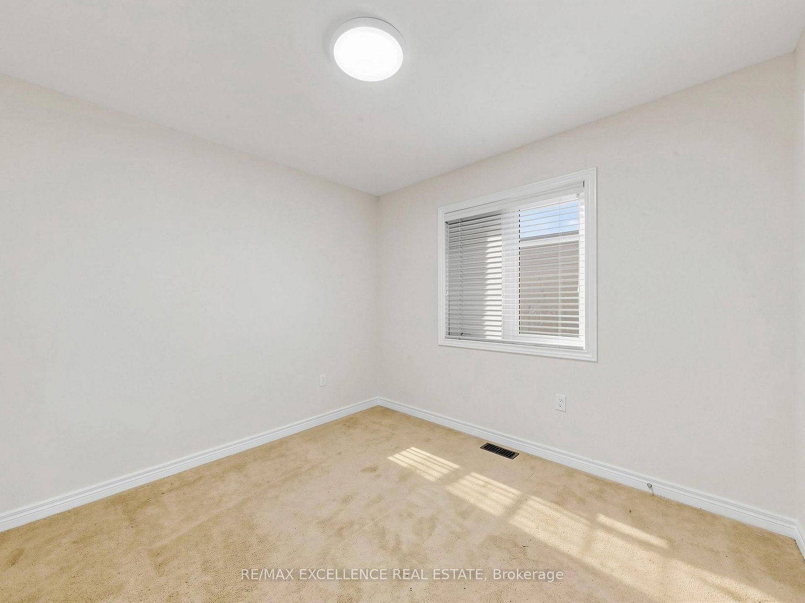 61 Campwood Crescent - Photo 35
