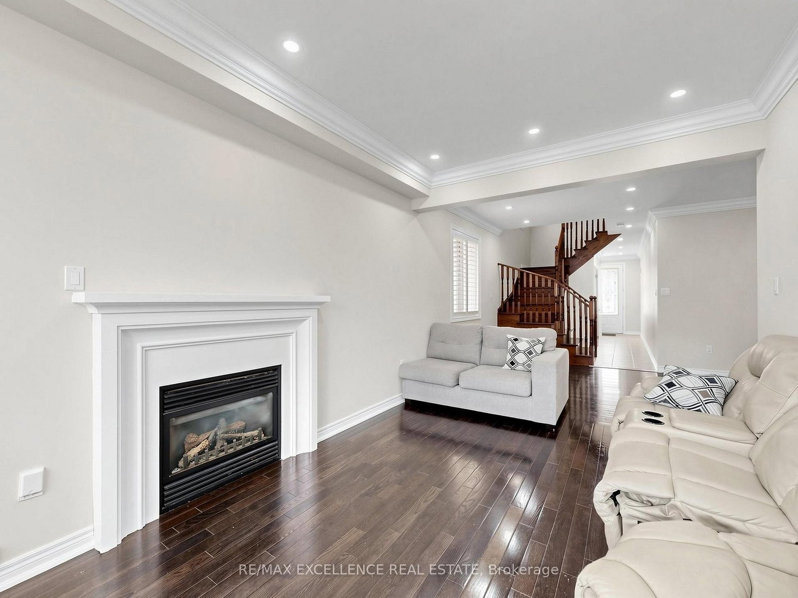 61 Campwood Crescent - Photo 8