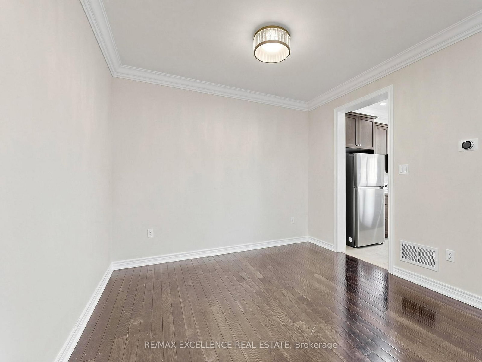 61 Campwood Crescent - Photo 9