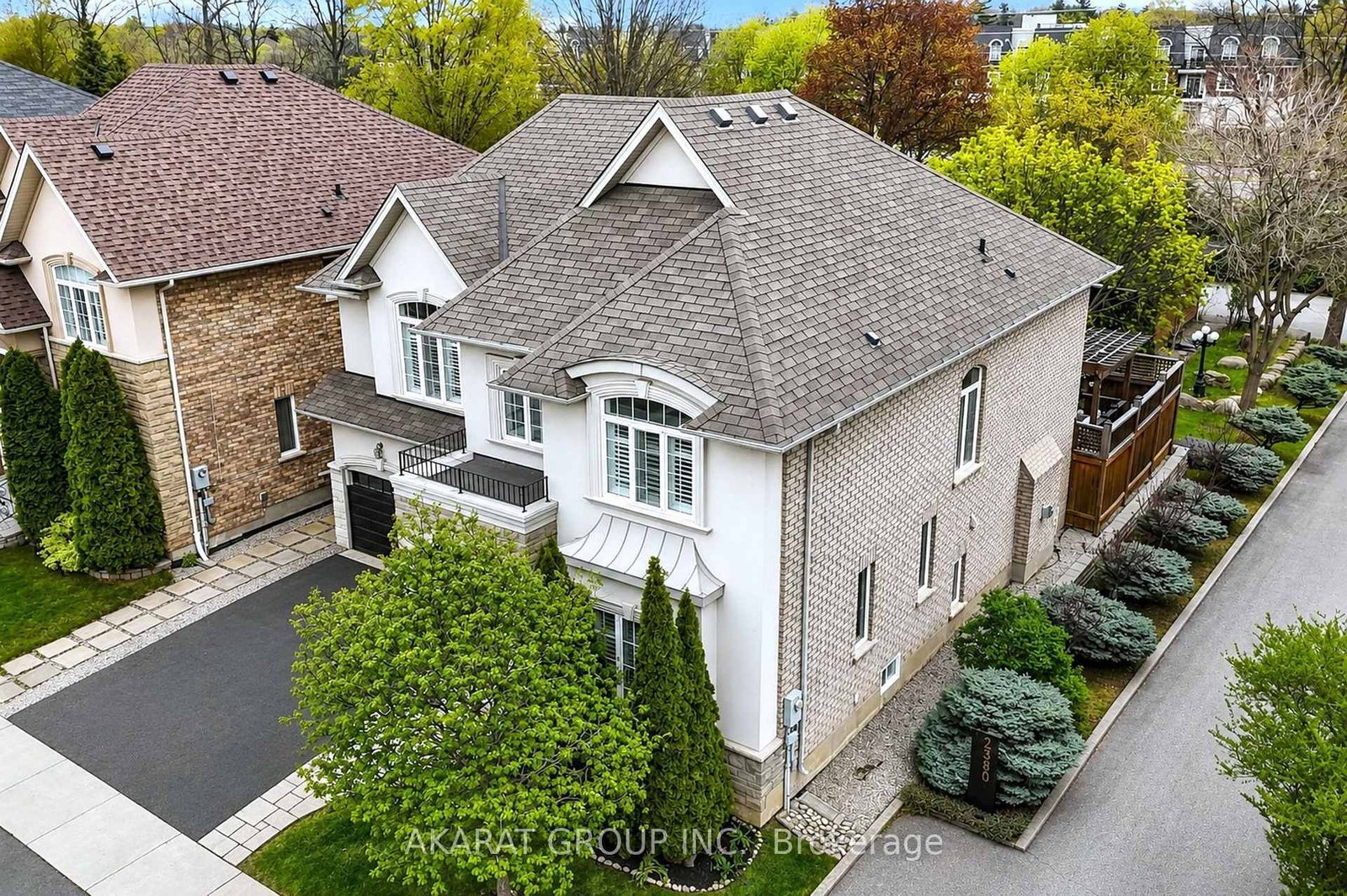 2376 Brockberry Crescent - Photo 3