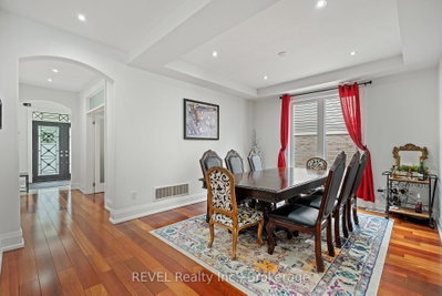 401 Schreyer Crescent • Milton, ON photo 9