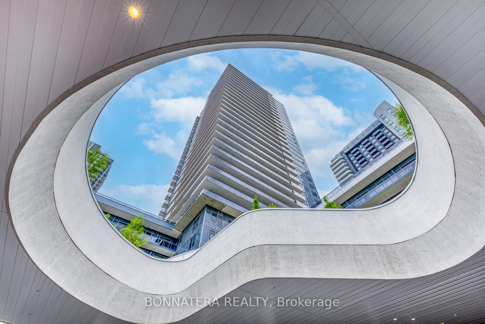 5105 Hurontario Street, Unit 408 - Photo 3
