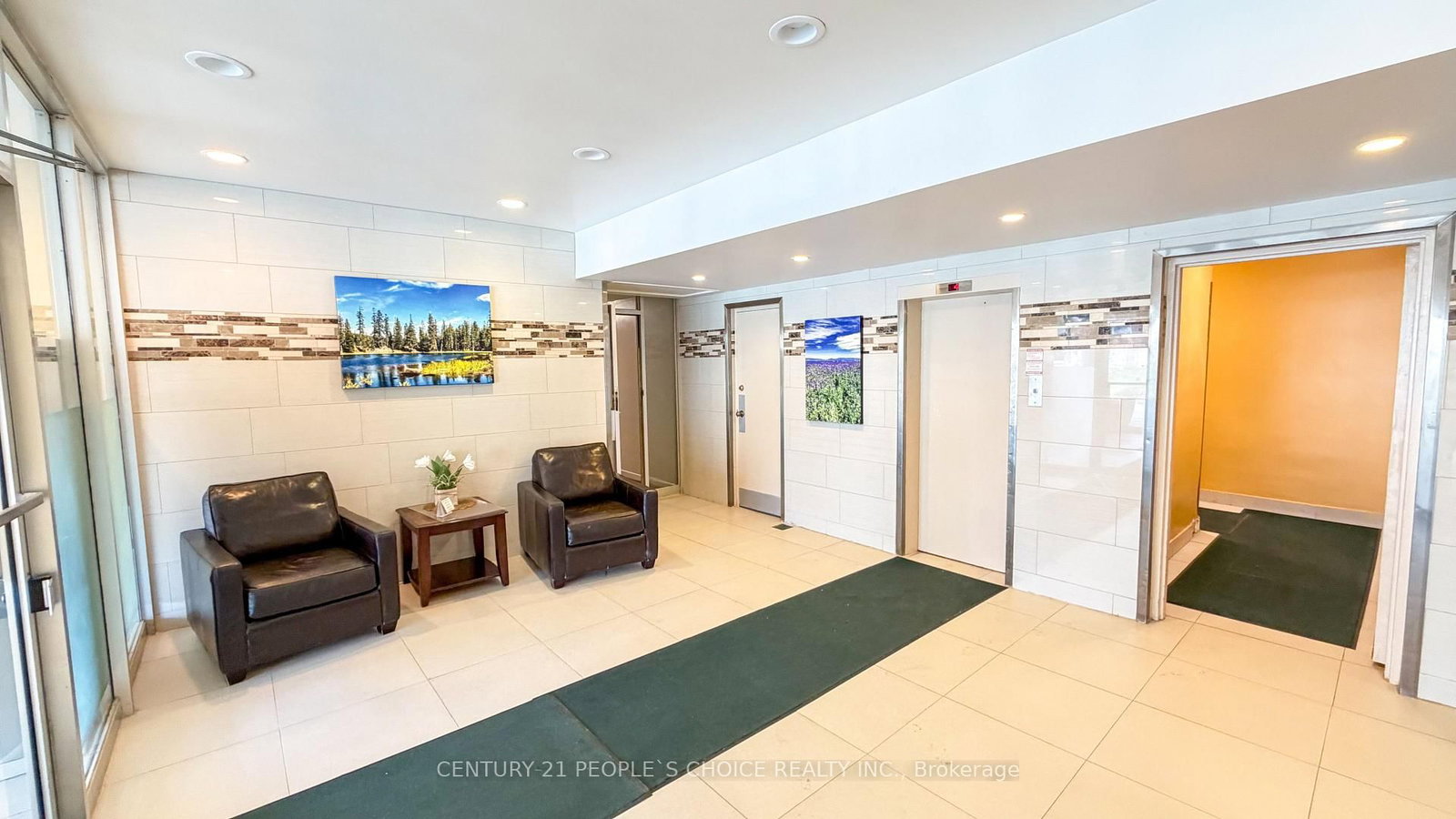 2485 Woking Crescent, Unit 201 - Photo 4