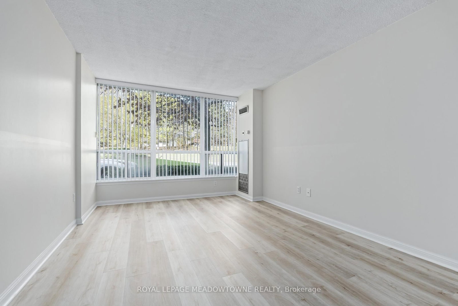 10 Laurelcrest Street, Unit 104 - Photo 15