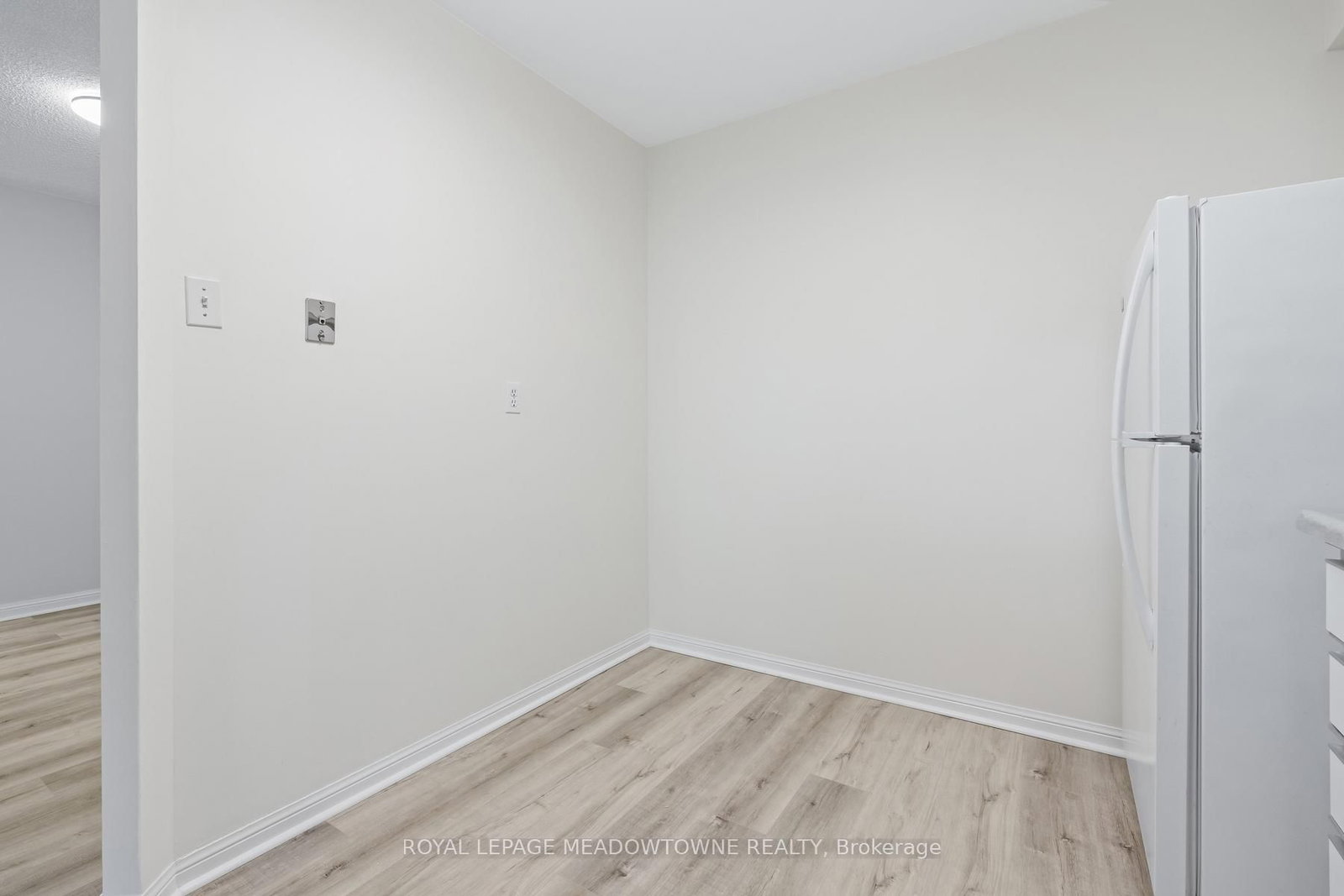 10 Laurelcrest Street, Unit 104 - Photo 22