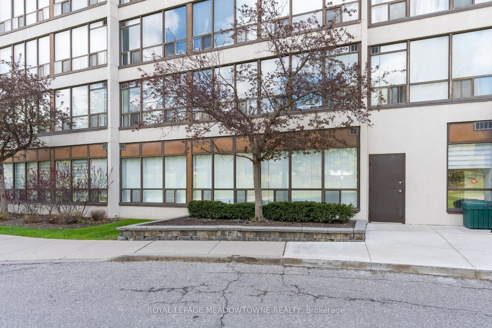 10 Laurelcrest Street, Unit 104 - Photo 3