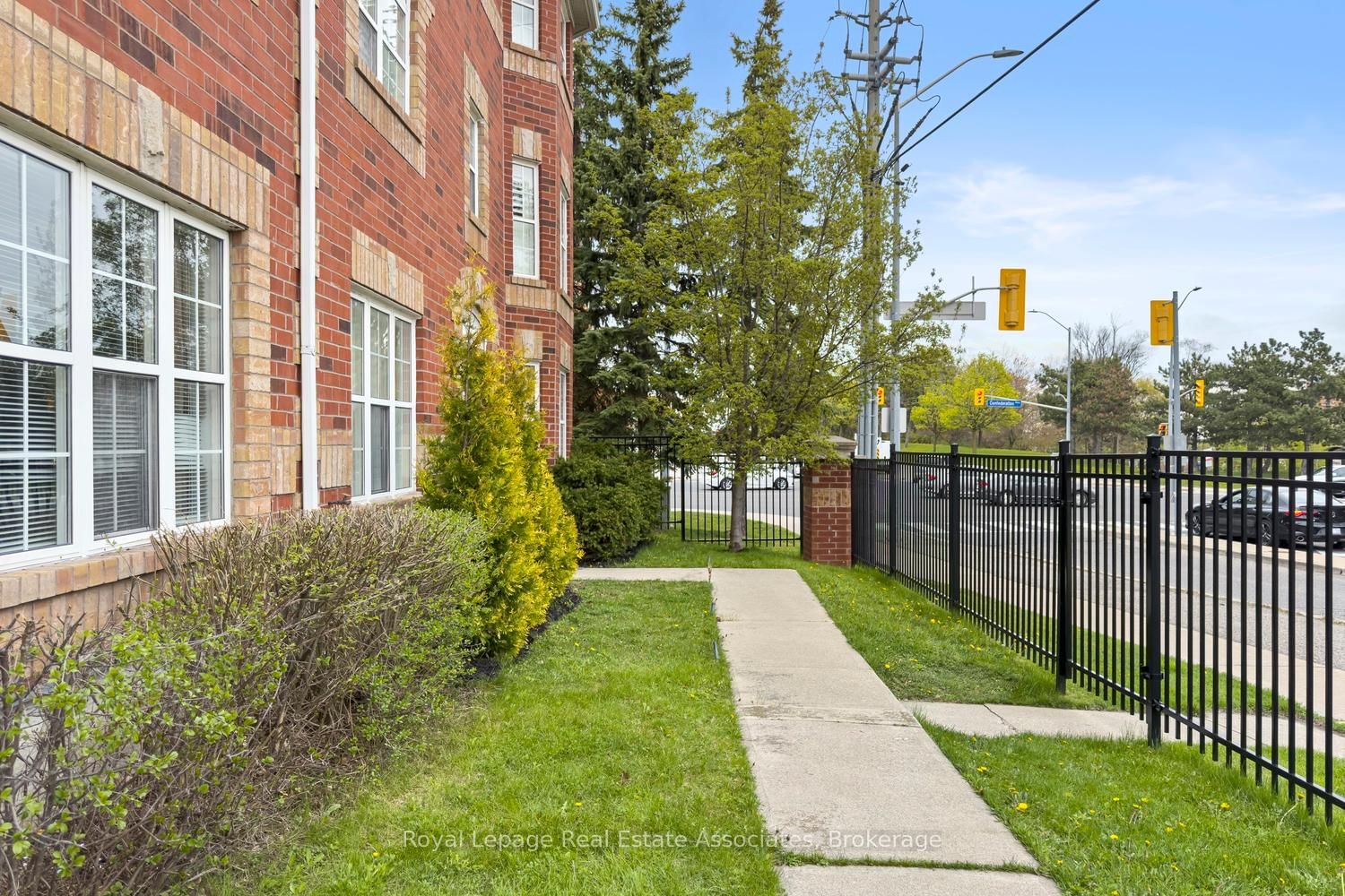 199 Hillcrest Avenue, Unit 3 - Photo 46
