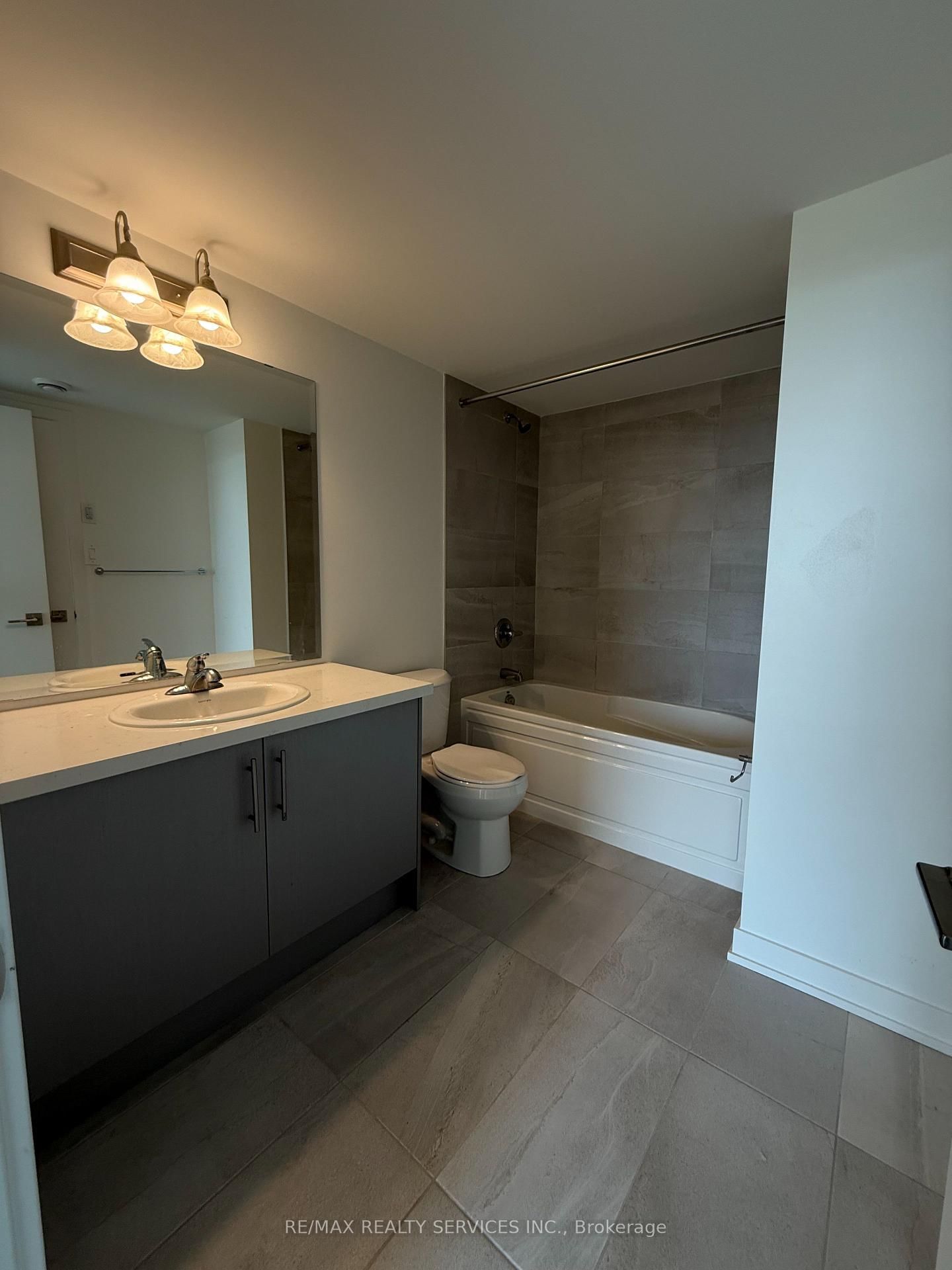 5 Romilly Avenue, Unit 20 - Photo 8