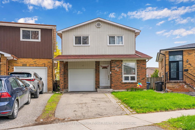 home for lease on 32 Lady Stewart Boulevard