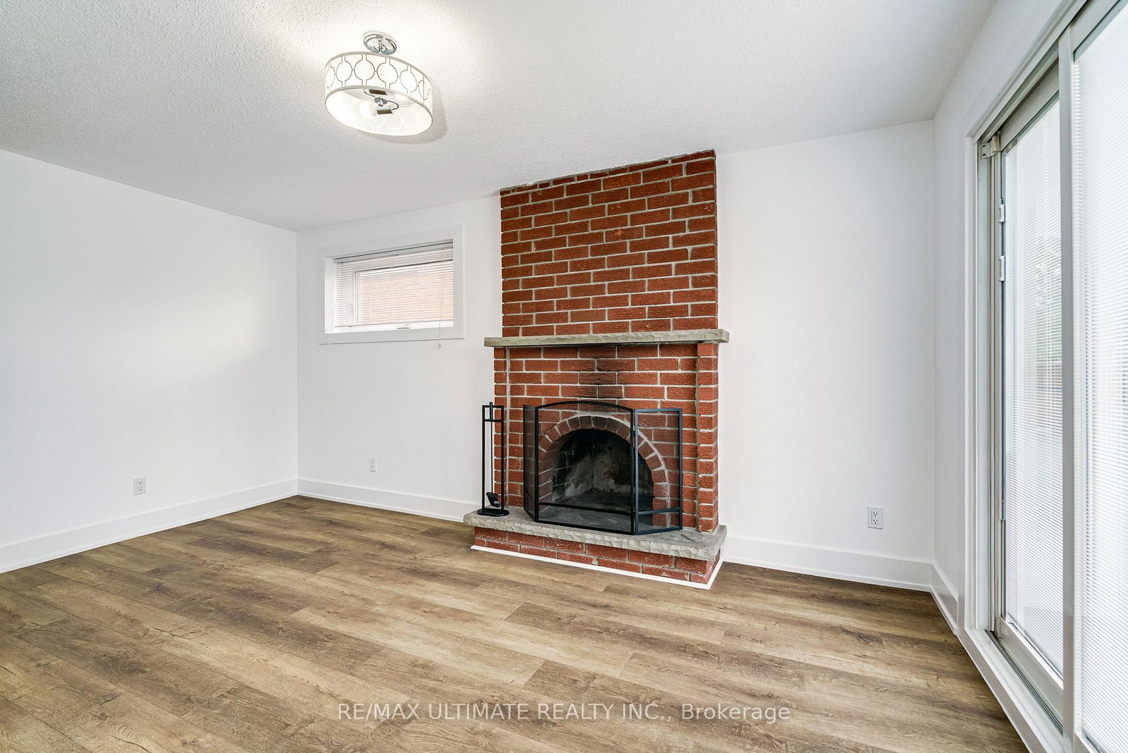 196 Meadows Boulevard - Photo 36