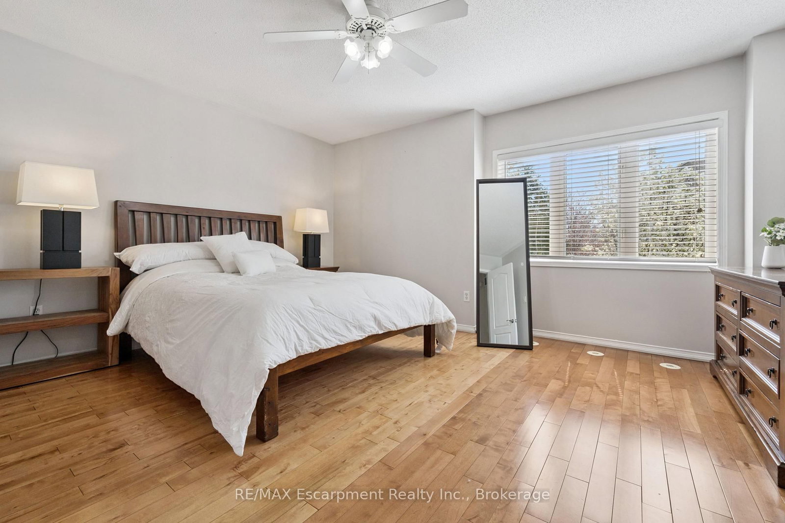 5360 Dryden Avenue - Photo 15