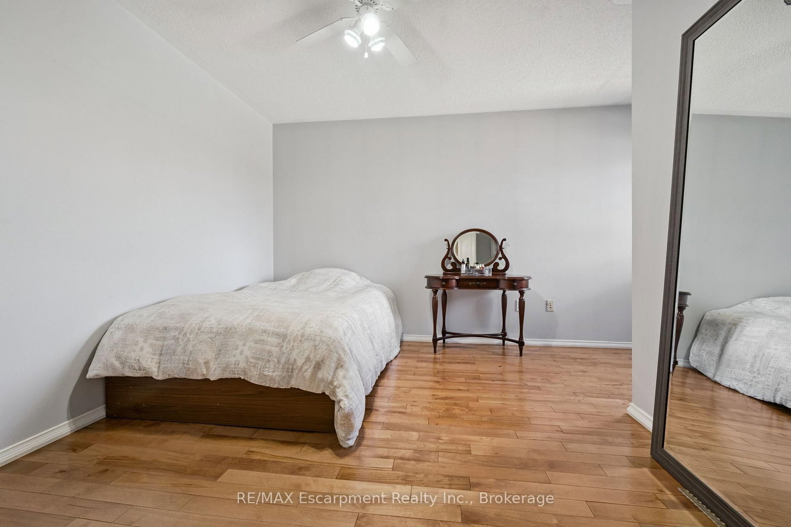 5360 Dryden Avenue - Photo 19