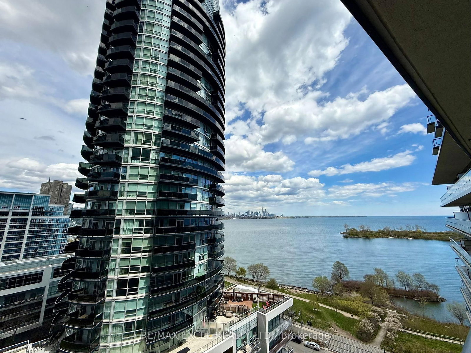 39 Annie Craig Drive, Unit 1409 - Photo 11