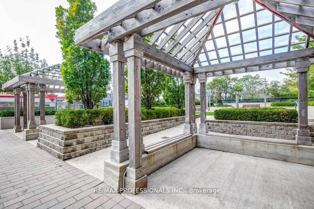 60 Heintzman Street, Unit 930 - Photo 16