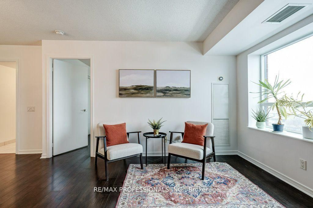 60 Heintzman Street, Unit 930 - Photo 7