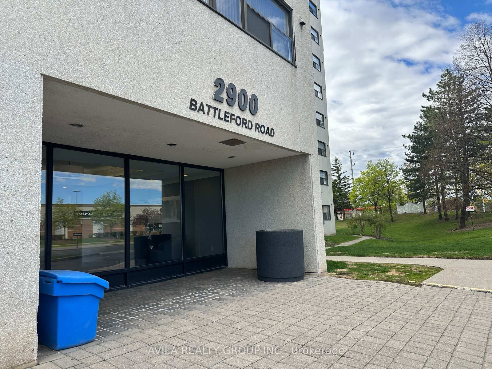 2900 Battleford Road, Unit 210