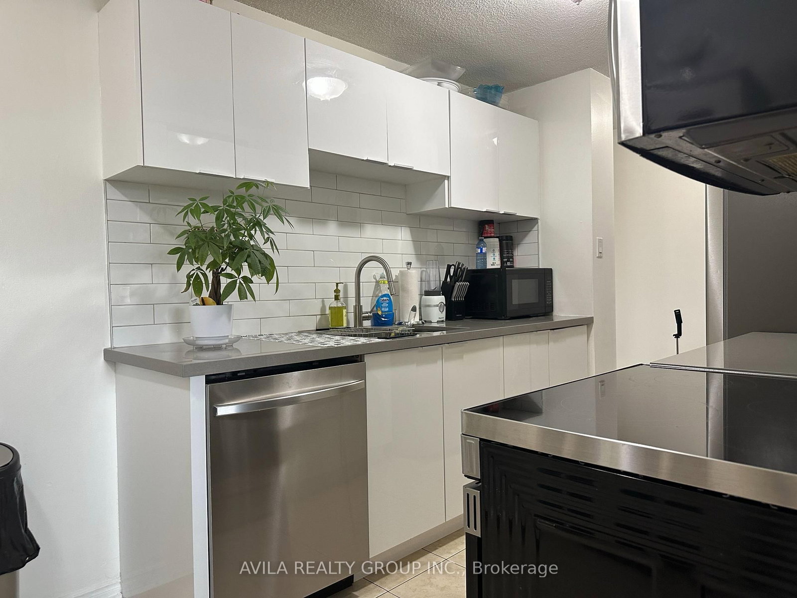 2900 Battleford Road, Unit 210 - Photo 10