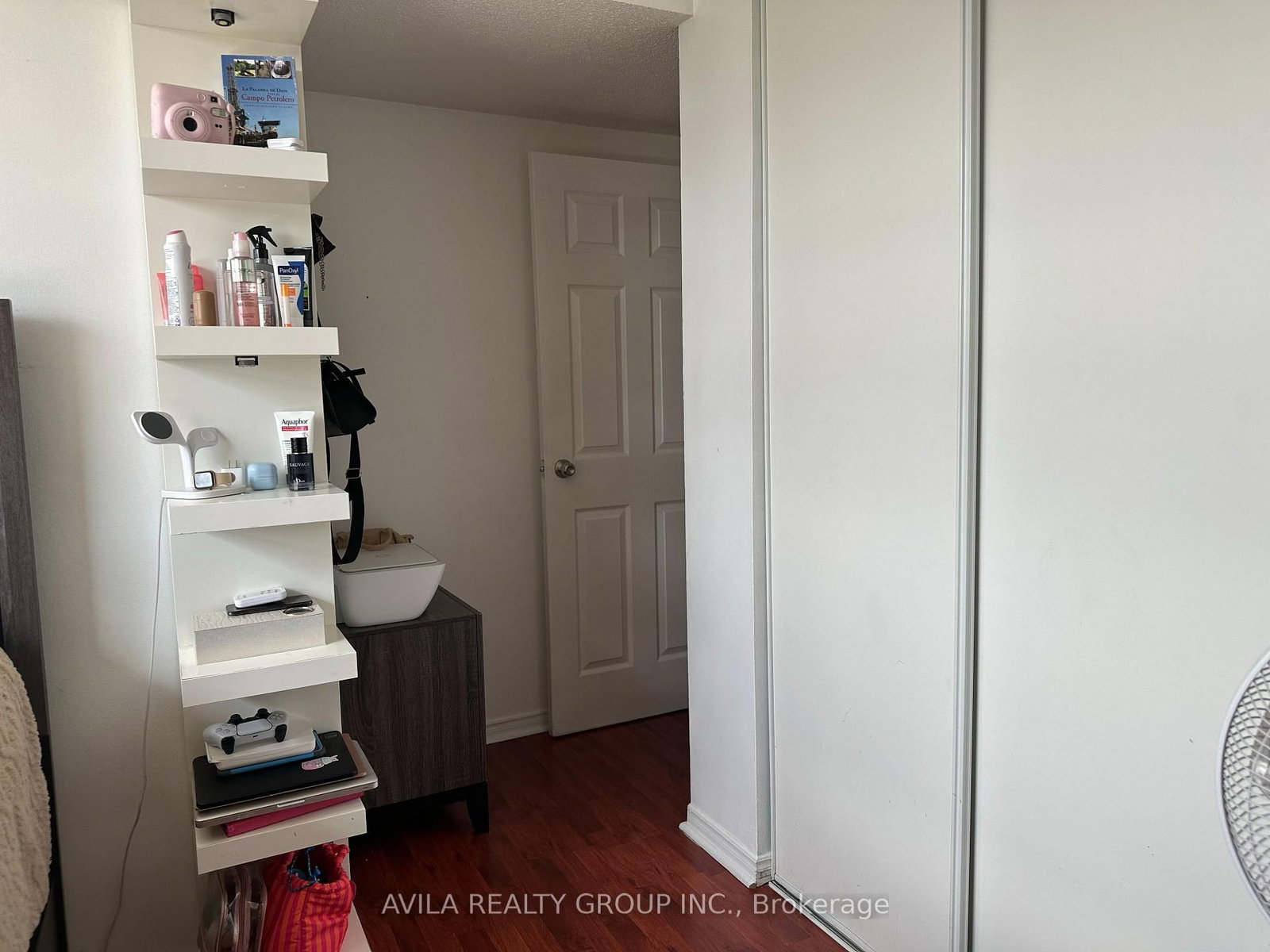 2900 Battleford Road, Unit 210 - Photo 23